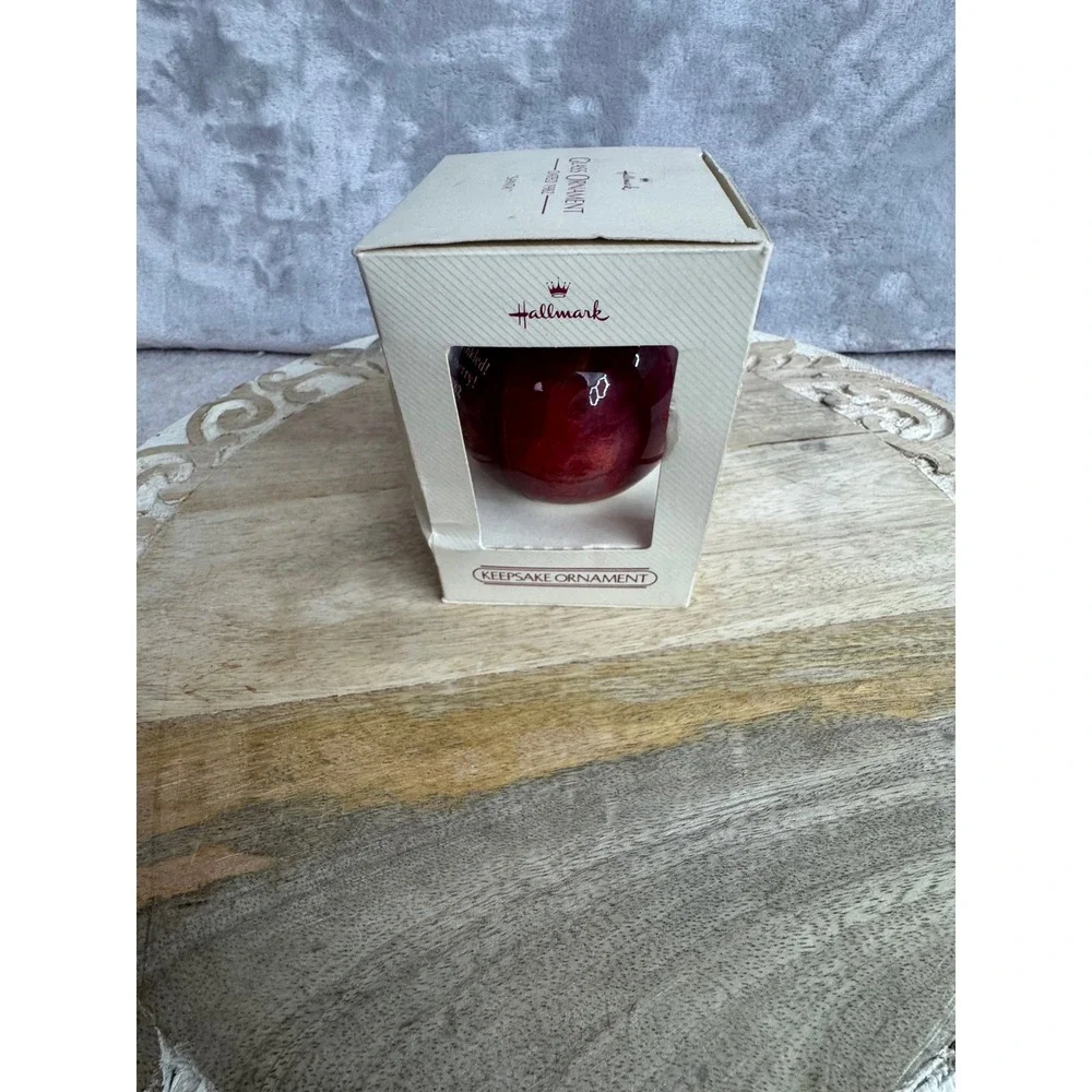 Vintage Hallmark‎ Keepsake Ornament 1982 Santa Red Glass Ball QX221-6